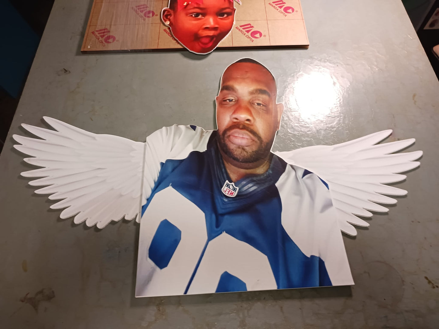 Custom Head Signs