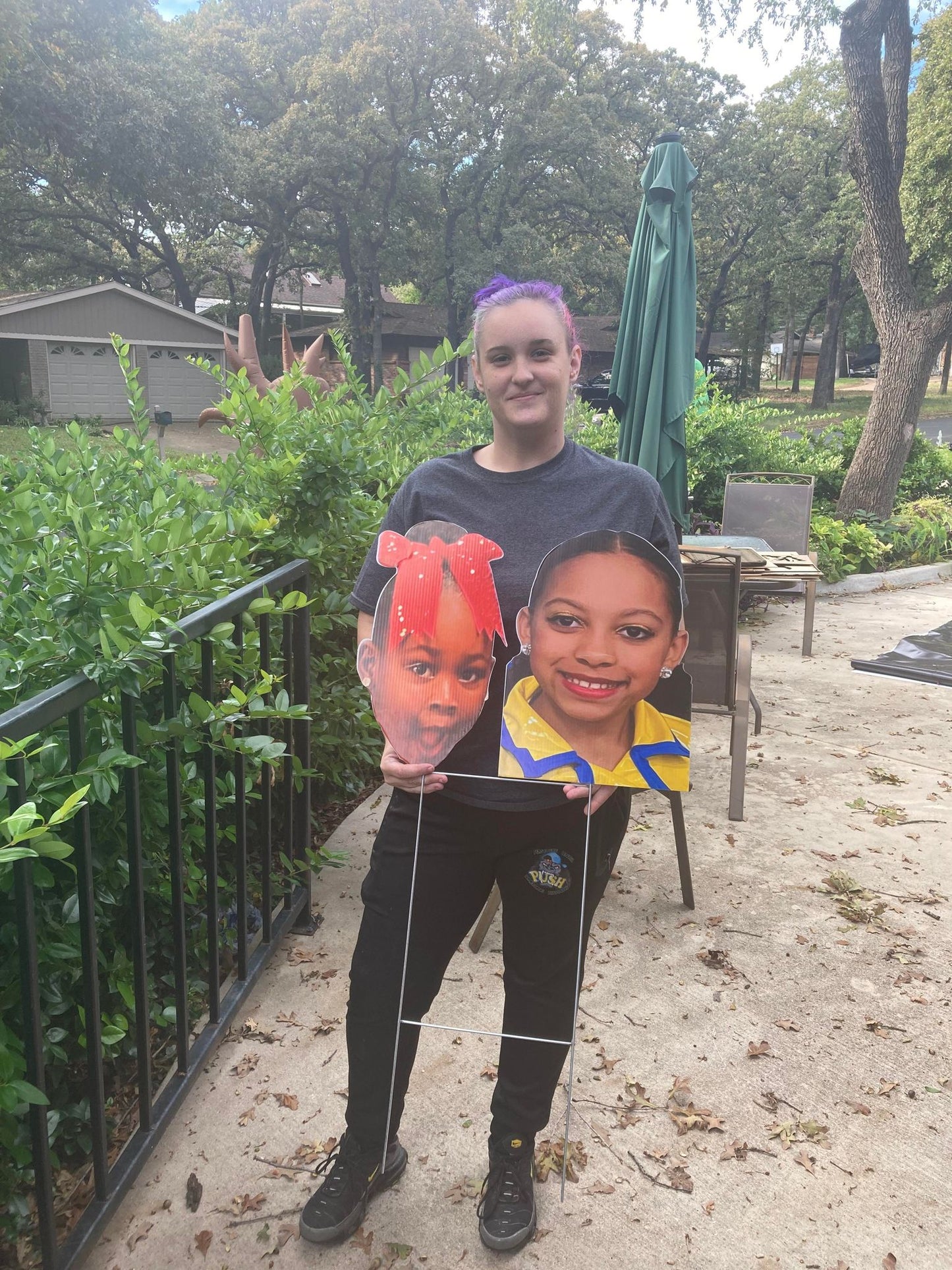 Custom Head Signs